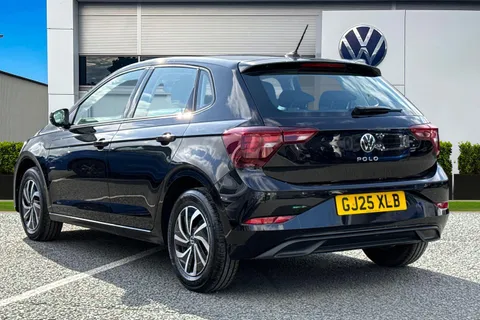 GJ25XLB Volkswagen Polo 1.0 TSI Life 5dr Thumbnail #3