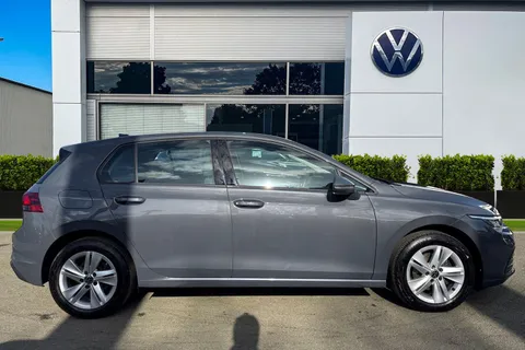 SO72AVB Volkswagen Golf 1.5 TSI Life 5dr | App Connect | ACC Thumbnail #4