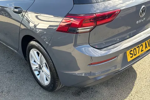 SO72AVB Volkswagen Golf 1.5 TSI Life 5dr | App Connect | ACC Thumbnail #8