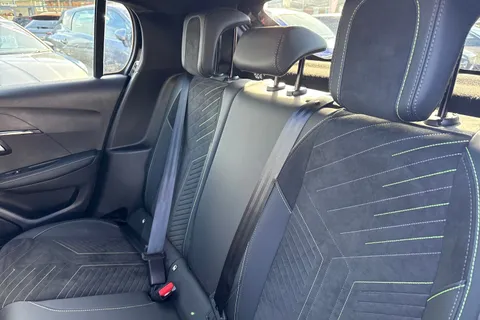 FG25YBH PEUGEOT 208 1.2 PureTech GT Euro 6 (s/s) 5dr Thumbnail #15