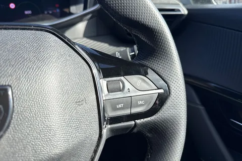 FG25YBH PEUGEOT 208 1.2 PureTech GT Euro 6 (s/s) 5dr Thumbnail #37