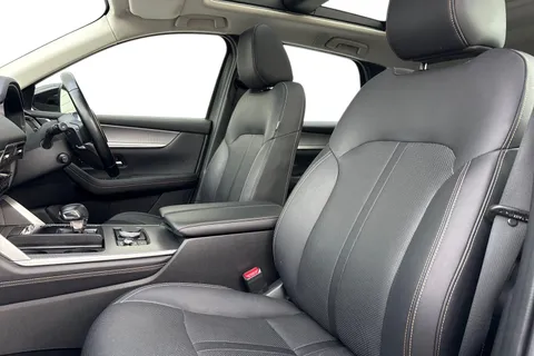 YV23WXE Mazda Cx-60 2.5 e-SKYACTIV 17.8kWh Homura Auto 4WD Euro 6 5dr Thumbnail #17