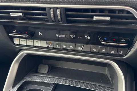 YV23WXE Mazda Cx-60 2.5 e-SKYACTIV 17.8kWh Homura Auto 4WD Euro 6 5dr Thumbnail #23