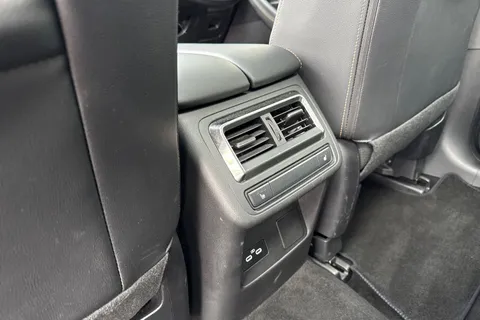 YV23WXE Mazda Cx-60 2.5 e-SKYACTIV 17.8kWh Homura Auto 4WD Euro 6 5dr Thumbnail #34