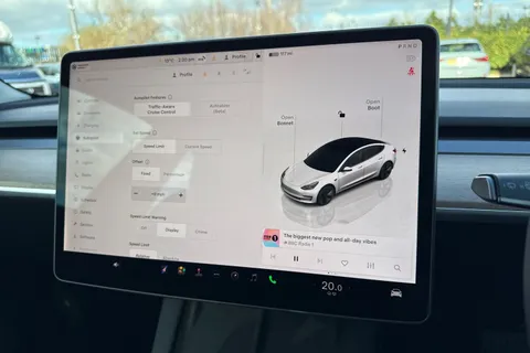 LA72FSC Tesla Model 3 (Dual Motor) Long Range Auto 4WDE 4dr Thumbnail #54