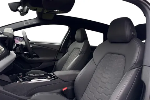 KR74FYW Audi A6 E-Tron Avant Avant Edition 1 e-tron performance  270,00 kW Thumbnail #17