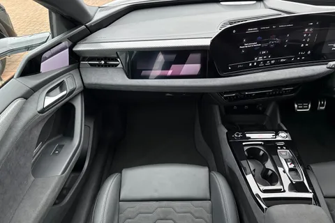 KR74FYW Audi A6 E-Tron Avant Avant Edition 1 e-tron performance  270,00 kW Thumbnail #21