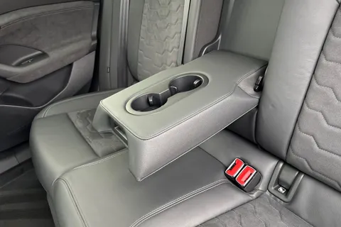 KR74FYW Audi A6 E-Tron Avant Avant Edition 1 e-tron performance  270,00 kW Thumbnail #39