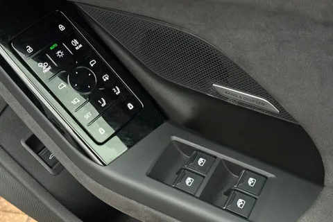 KR74FYW Audi A6 E-Tron Avant Avant Edition 1 e-tron performance  270,00 kW Thumbnail #45