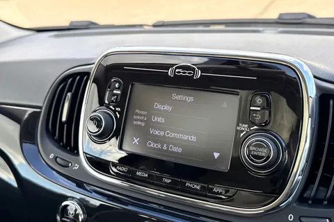 48 of 64 for FIAT 500 1.2 Lounge Euro 6 (s/s) 3dr