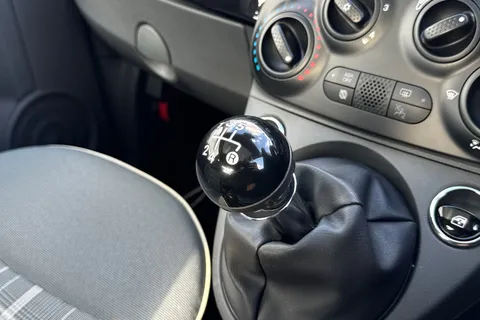 51 of 64 for FIAT 500 1.2 Lounge Euro 6 (s/s) 3dr