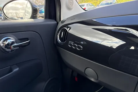 56 of 64 for FIAT 500 1.2 Lounge Euro 6 (s/s) 3dr