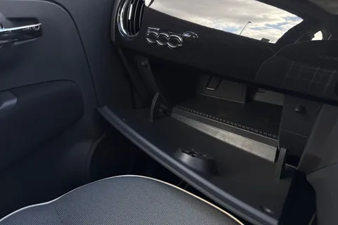 57 of 64 for FIAT 500 1.2 Lounge Euro 6 (s/s) 3dr