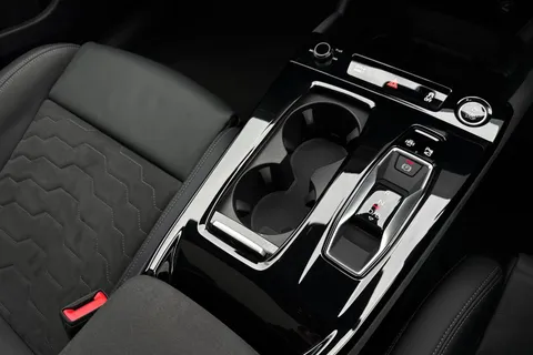 KR74FYW Audi A6 E-Tron Avant Avant Edition 1 e-tron performance  270,00 kW Thumbnail #62