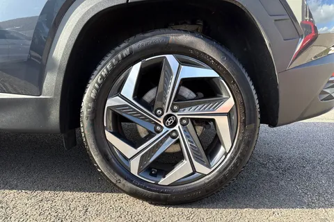 DG24MTV Hyundai Tucson 1.6 TGDi Hybrid 230 Premium 5dr 2WD Auto Thumbnail #14