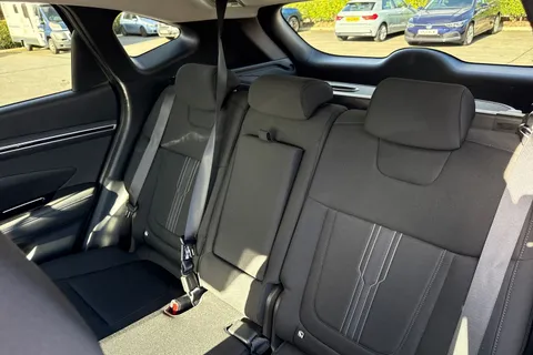 DG24MTV Hyundai Tucson 1.6 TGDi Hybrid 230 Premium 5dr 2WD Auto Thumbnail #20