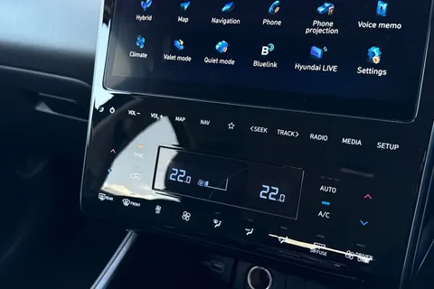 DG24MTV Hyundai Tucson 1.6 TGDi Hybrid 230 Premium 5dr 2WD Auto Thumbnail #23