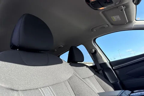 DG24MTV Hyundai Tucson 1.6 TGDi Hybrid 230 Premium 5dr 2WD Auto Thumbnail #25