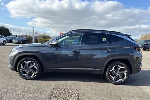 DG24MTV Hyundai Tucson 1.6 TGDi Hybrid 230 Premium 5dr 2WD Auto Thumbnail #32