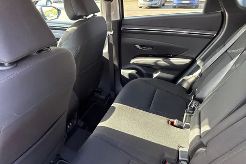 DG24MTV Hyundai Tucson 1.6 TGDi Hybrid 230 Premium 5dr 2WD Auto Thumbnail #33