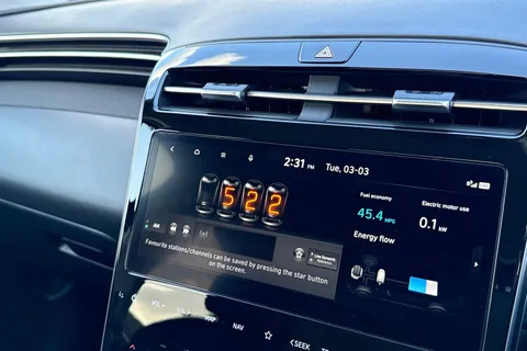 DG24MTV Hyundai Tucson 1.6 TGDi Hybrid 230 Premium 5dr 2WD Auto Thumbnail #45