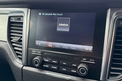 US66CYM Porsche Macan 3.0T V6 GTS PDK 4WD Euro 6 (s/s) 5dr Thumbnail #50