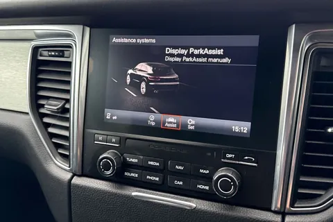 US66CYM Porsche Macan 3.0T V6 GTS PDK 4WD Euro 6 (s/s) 5dr Thumbnail #54