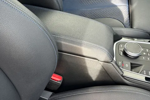 DA72CGF BMW 1 Series 118d M Sport 5dr [Live Cockpit Professional] Thumbnail #34