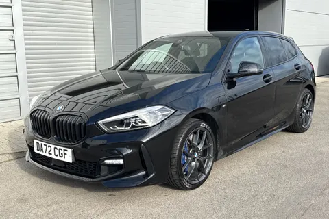 DA72CGF BMW 1 Series 118d M Sport 5dr [Live Cockpit Professional] Thumbnail #40