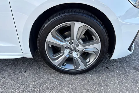 12 of 51 for Audi A1 S line 30 TFSI 116 PS 6-speed