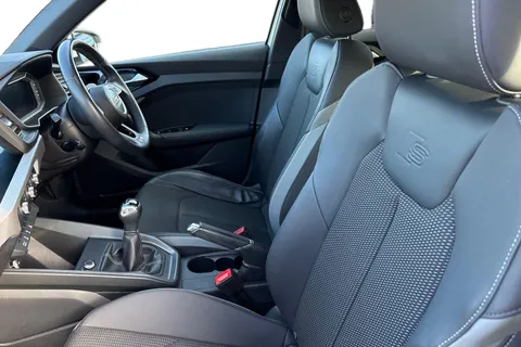 16 of 51 for Audi A1 S line 30 TFSI 116 PS 6-speed