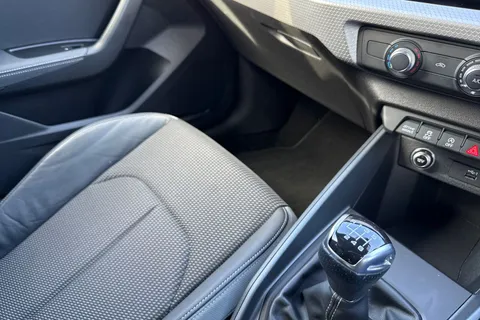 20 of 51 for Audi A1 S line 30 TFSI 116 PS 6-speed