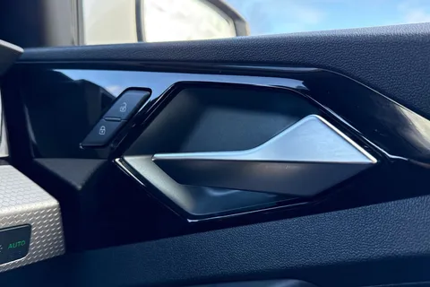 21 of 51 for Audi A1 S line 30 TFSI 116 PS 6-speed