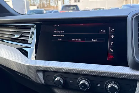 39 of 51 for Audi A1 S line 30 TFSI 116 PS 6-speed