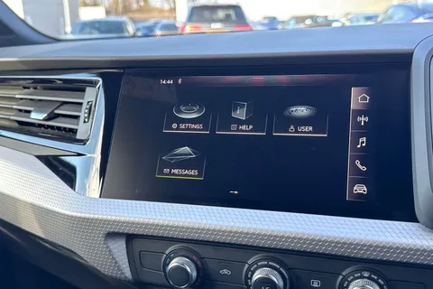 42 of 51 for Audi A1 S line 30 TFSI 116 PS 6-speed