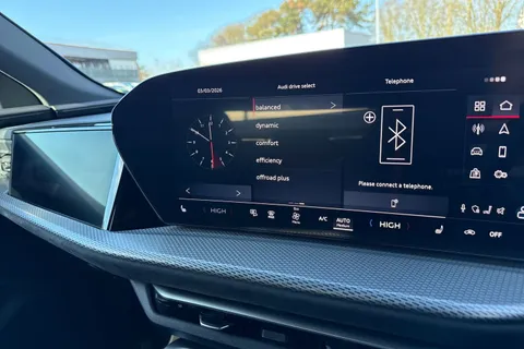 DK75USP Audi Q5 Edition 1 TDI quattro 204 PS S tronic Thumbnail #34