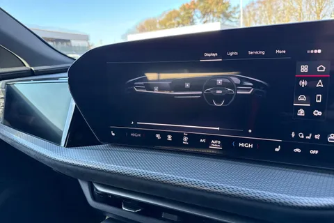 DK75USP Audi Q5 Edition 1 TDI quattro 204 PS S tronic Thumbnail #40