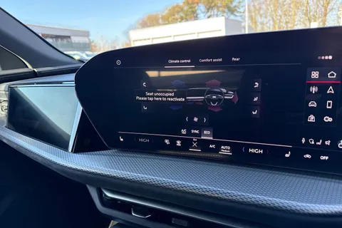 DK75USP Audi Q5 Edition 1 TDI quattro 204 PS S tronic Thumbnail #48