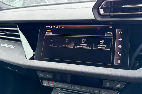 EK75DDX Audi S3 Black Edition TFSI  333 PS S tronic Thumbnail #40