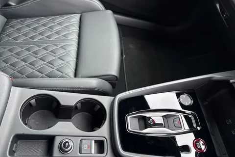 EK75DDX Audi S3 Black Edition TFSI  333 PS S tronic Thumbnail #54