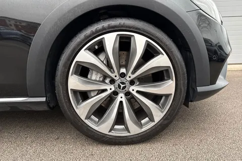 KY19ACF Mercedes-Benz E Class 2.9 E400d All-Terrain Edition G-Tronic+ 4MATIC Euro 6 (s/s) 5dr Thumbnail #11