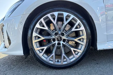 10 of 62 for Audi RS 3 RS 3 Saloon 400 PS S tronic