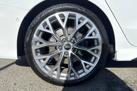 12 of 62 for Audi RS 3 RS 3 Saloon 400 PS S tronic