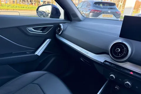 PX23OKT Audi Q2 S line 35 TFSI  150 PS 6-speed Thumbnail #21