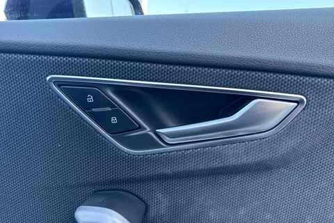 PX23OKT Audi Q2 S line 35 TFSI  150 PS 6-speed Thumbnail #22