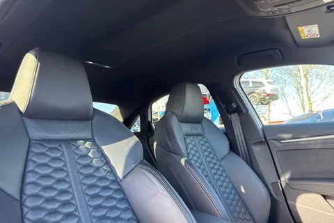 24 of 62 for Audi RS 3 RS 3 Saloon 400 PS S tronic