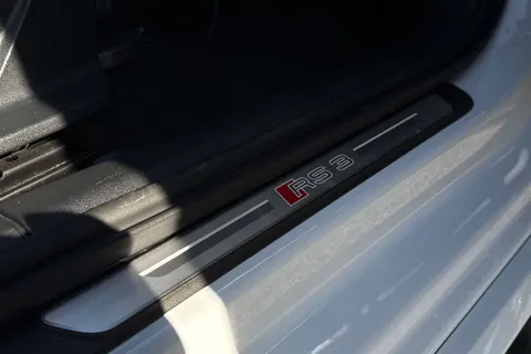 33 of 62 for Audi RS 3 RS 3 Saloon 400 PS S tronic