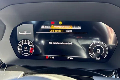 45 of 62 for Audi RS 3 RS 3 Saloon 400 PS S tronic