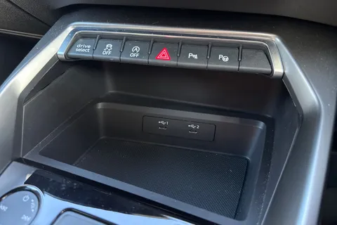 54 of 62 for Audi RS 3 RS 3 Saloon 400 PS S tronic