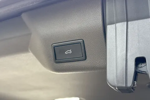 KY25RZG Volkswagen Multivan Multivan Style Long Thumbnail #37